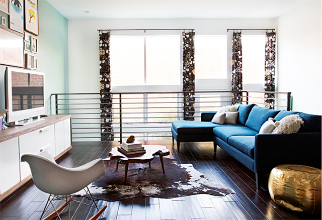 living-room-blue-sofa1