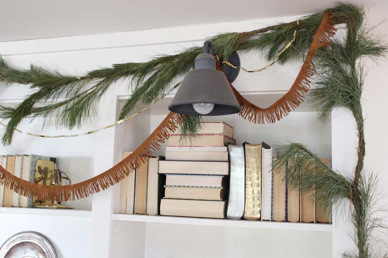 Christmas Bookshelf Ideas