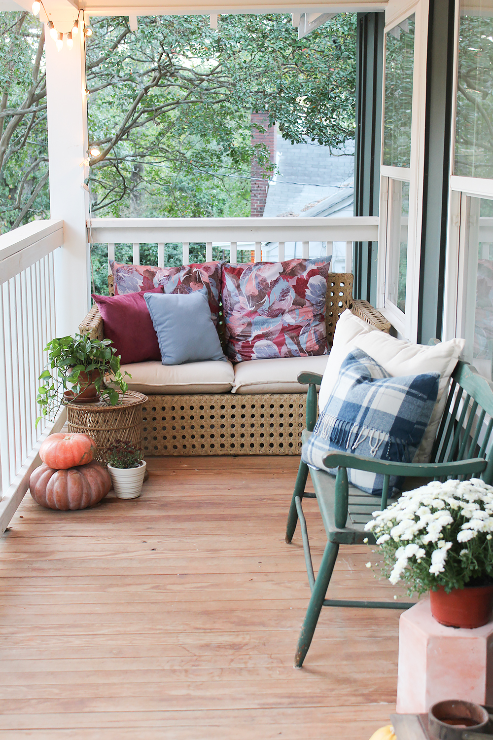 how-to-decorate-your-porch-for-fall