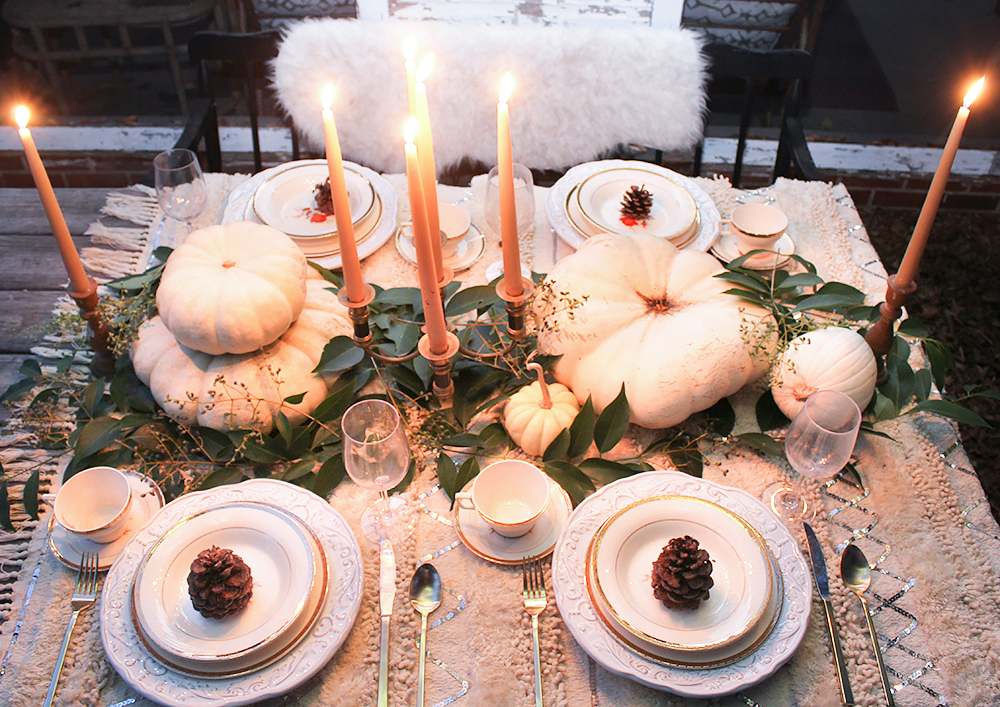 neutral-thanksgiving-table